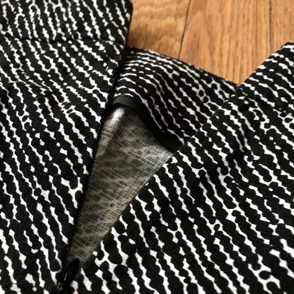 New York and Company Stretch Pencil Skirt - Picture 2 of 7